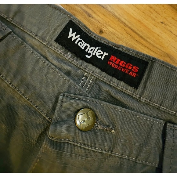 Wrangler Riggs‎ Workwear Olive Camo Green. 40×32. Tough. Casual. Work. Hiking - Picture 3 of 9